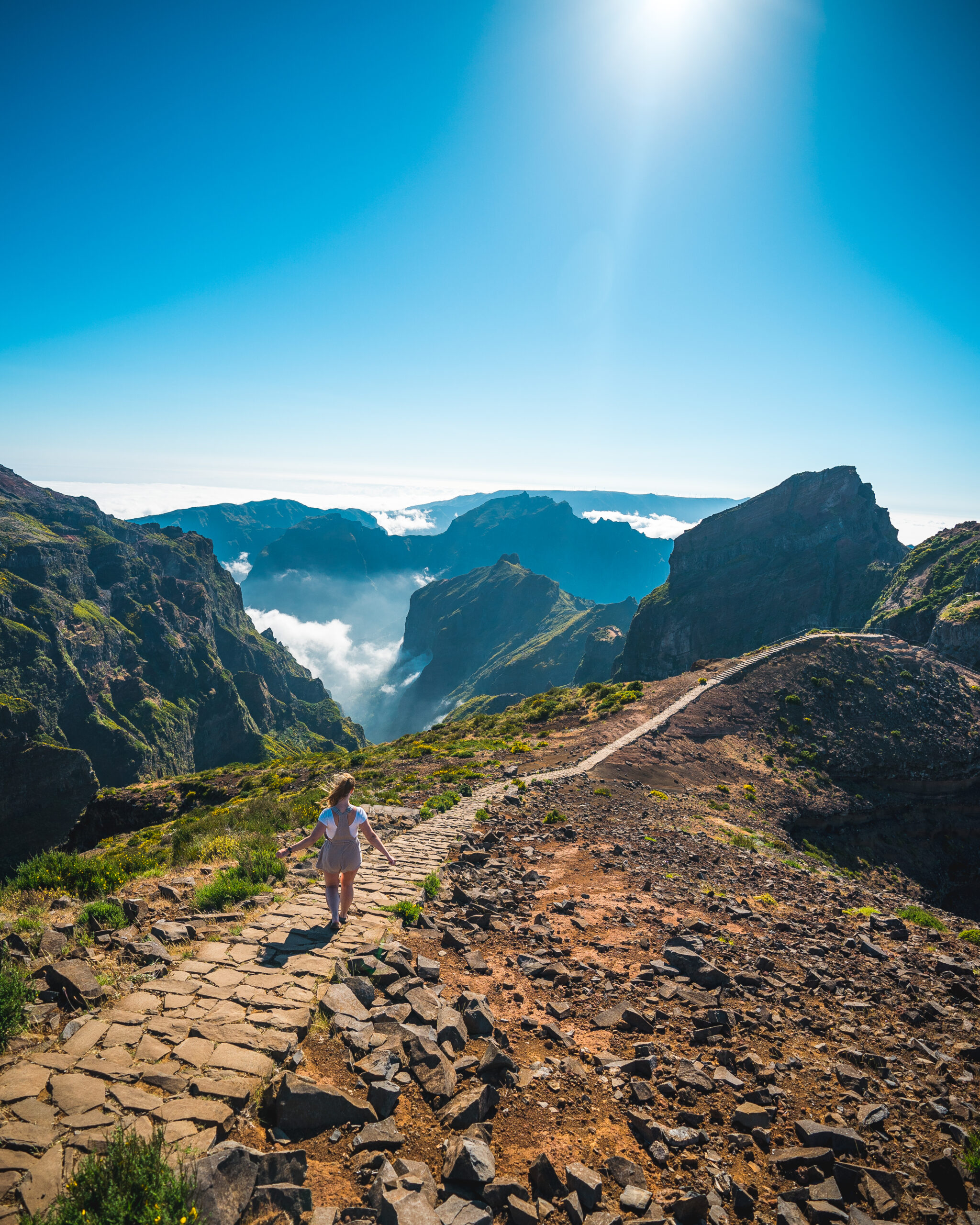 Bergwandeling bij Pico do Areeiro op Madeira in september