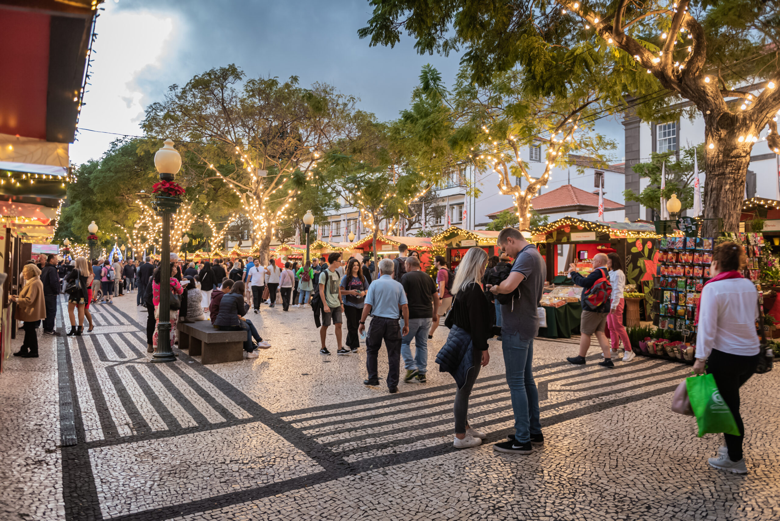 Kerstverlichting in Funchal tijdens een vakantie op Madeira in december