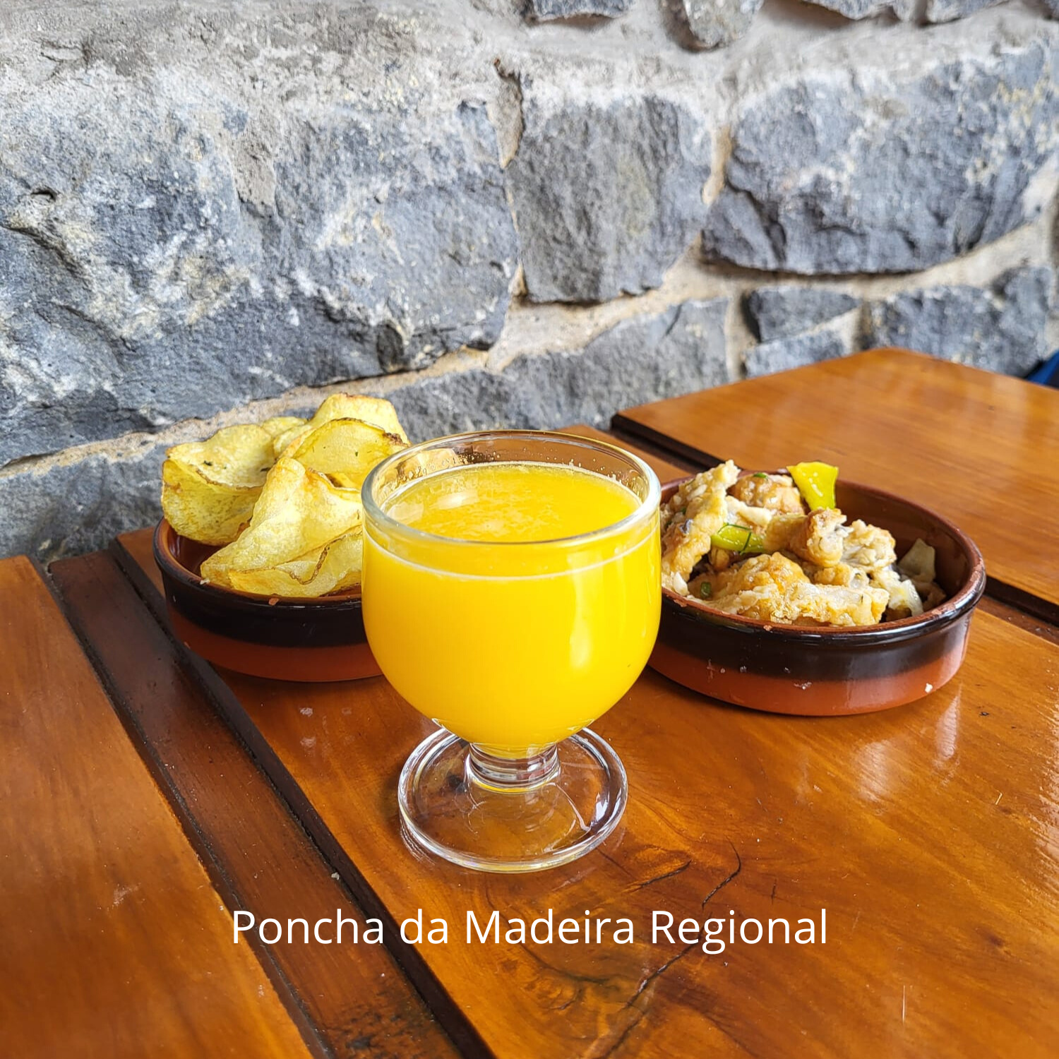 Glas traditionele poncha regional